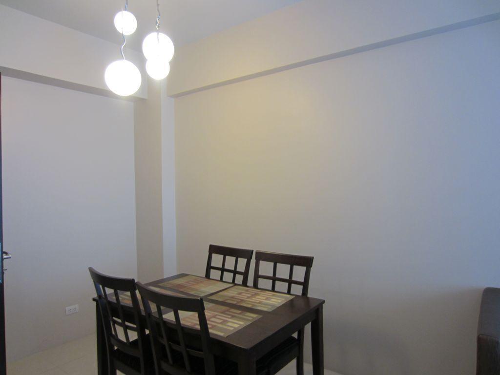 Palm Tree - Genlex Condominium Манила Екстериор снимка